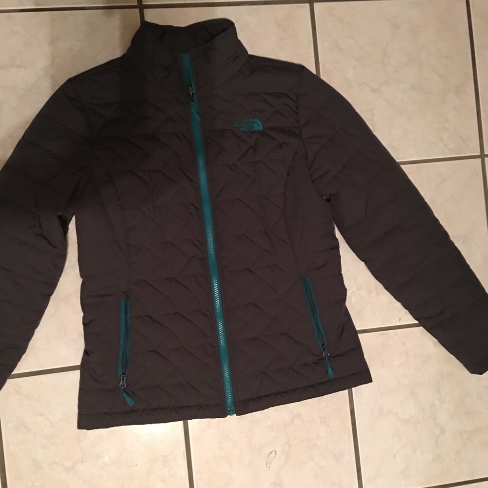 Women’s NorthFace puffer jacket